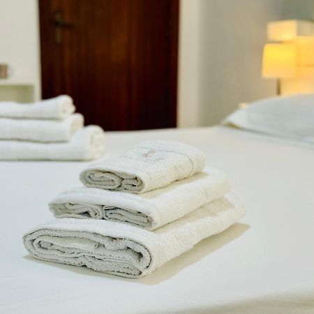 איסקיה Villa Rosa Rooms מראה חיצוני תמונה