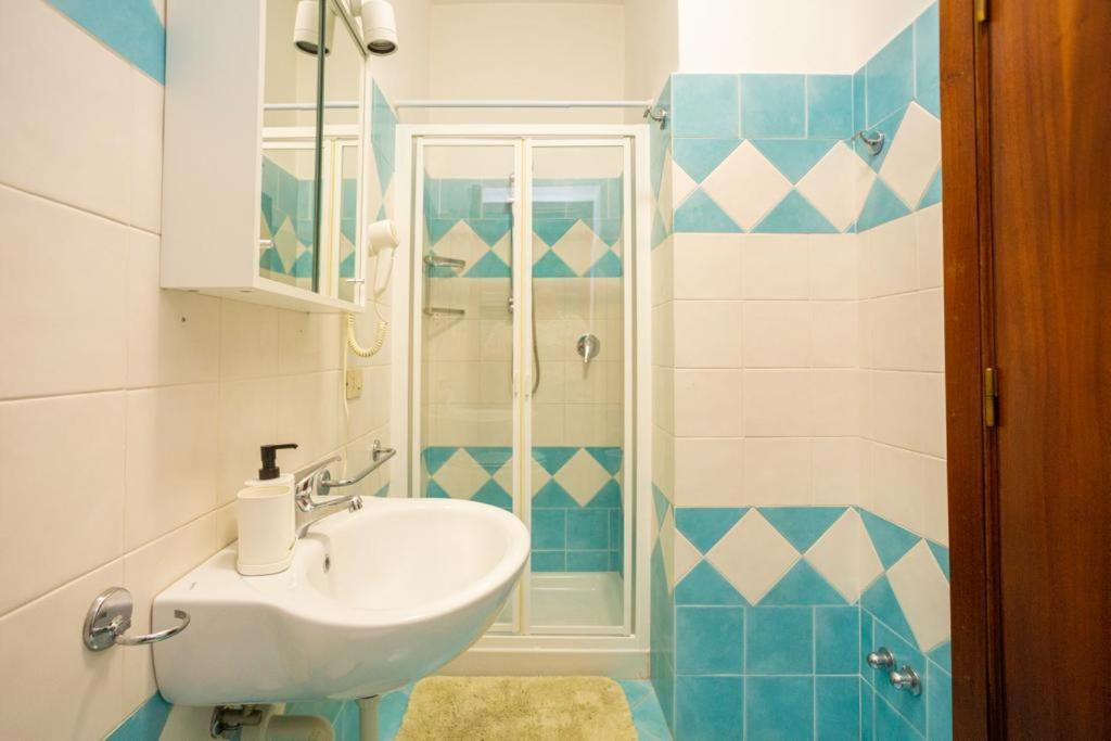 איסקיה Villa Rosa Rooms מראה חיצוני תמונה